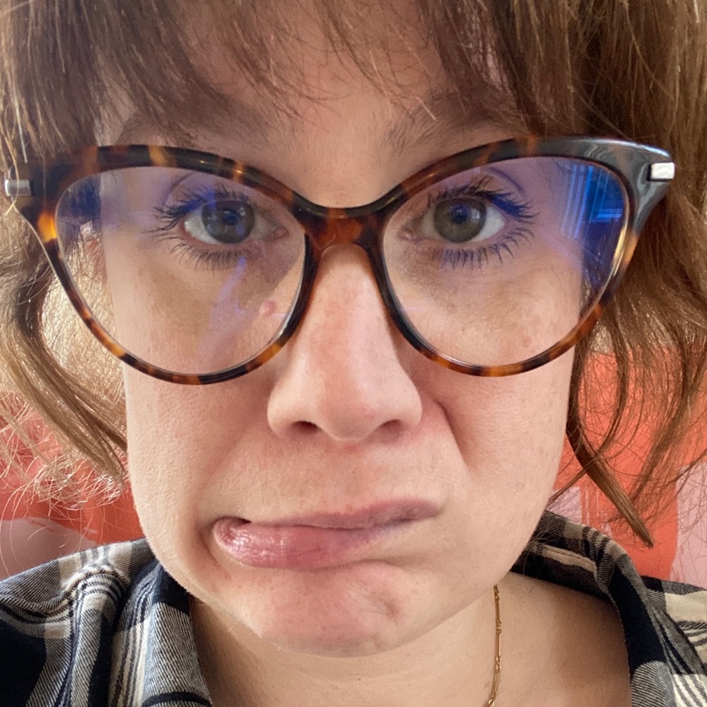 Meet your Posher, Elizabeth